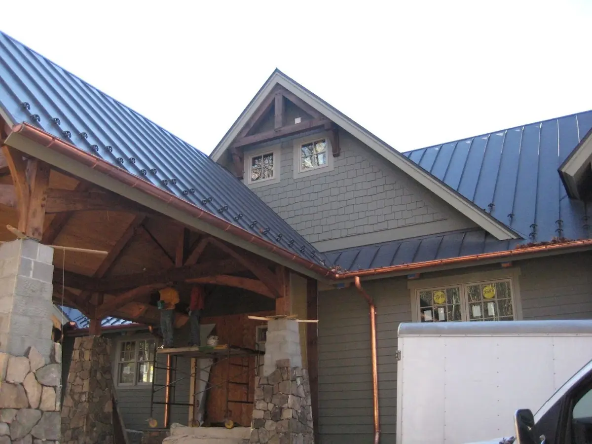 Craftsman Roofing team delivering quality roofing work in Berlin